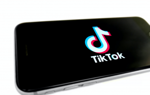 Lee más sobre el artículo TikTok lanza Spark Ads: ¿Cómo puede aprovecharla tu marca?